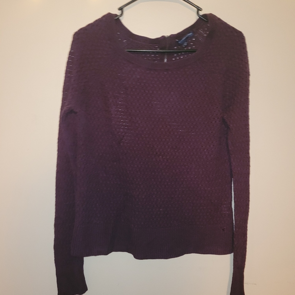 Maroon sweater